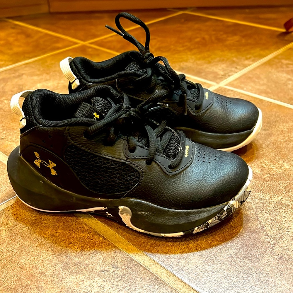 Under Armour Basketball Shoes